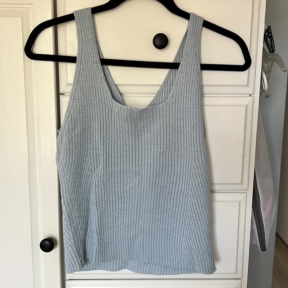 NWT Vince blue v neck knit tank - Picture 3 of 4